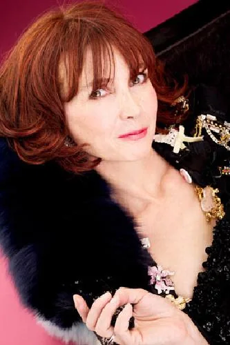 Sabine Azema
